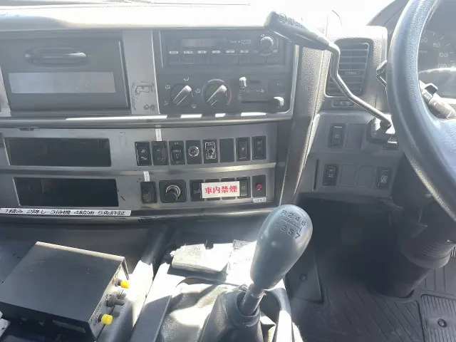 日野 プロフィア PK-SH1EGJG(2WD)の写真23