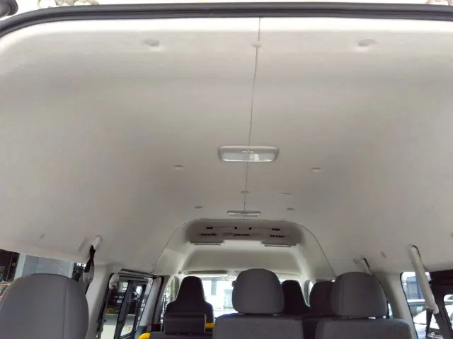 トヨタ ハイエースレジアス LDF-KDH206K改(4WD)の写真5