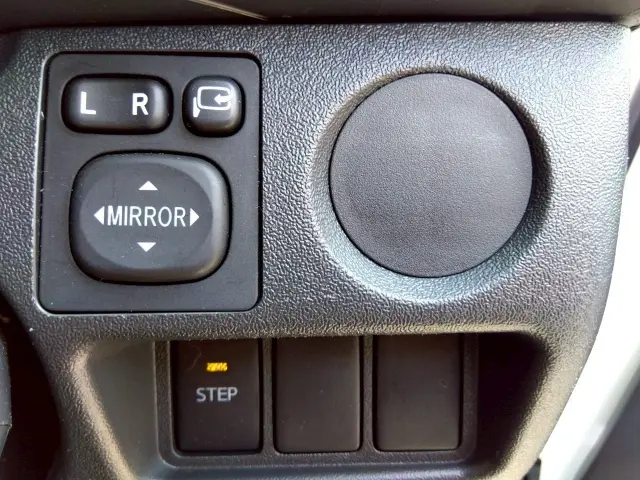 トヨタ ハイエースレジアス LDF-KDH206K改(4WD)の写真20