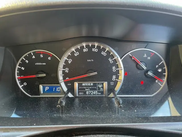 トヨタ ハイエースバン QDF-GDH206V(4WD)の写真19