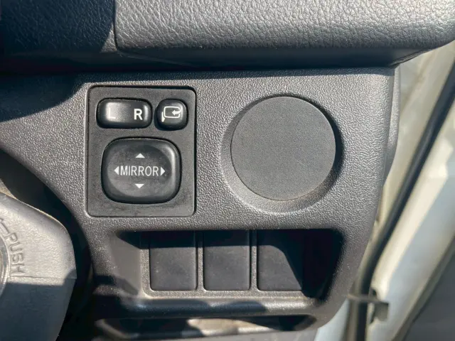 トヨタ ハイエースバン LDF-KDH206V(4WD)の写真16