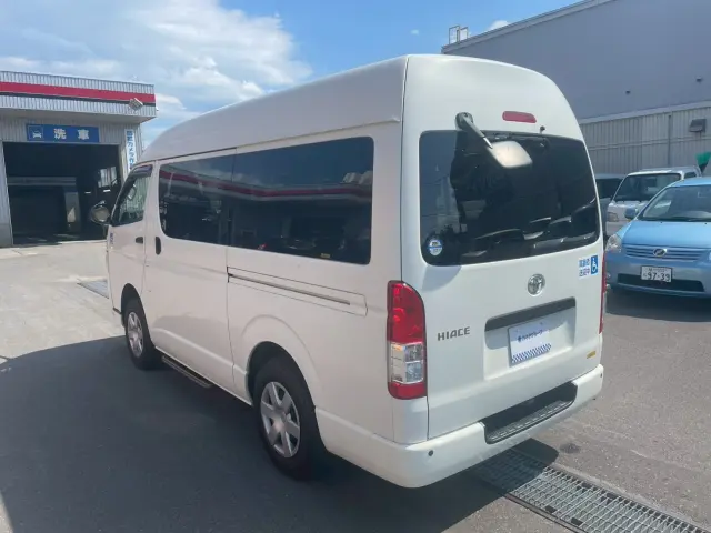 トヨタ ハイエースバン LDF-KDH206K改(4WD)の写真4