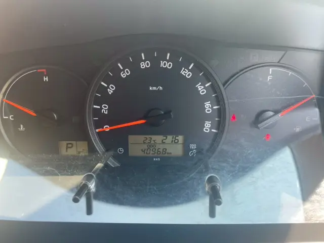 トヨタ ハイエースバン LDF-KDH206K改(4WD)の写真23