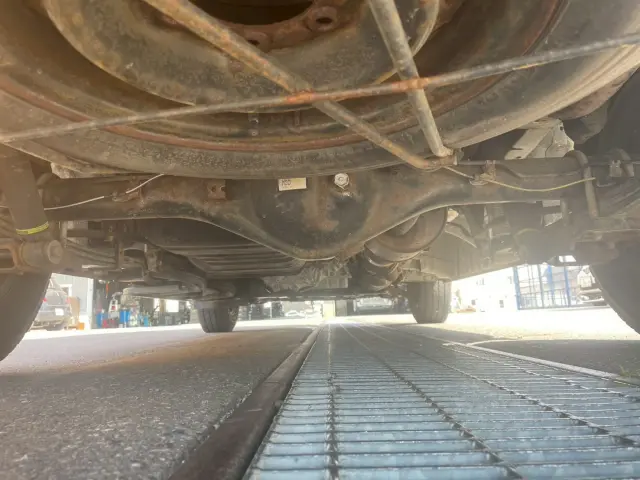 トヨタ ハイエースバン LDF-KDH206K改(4WD)の写真32