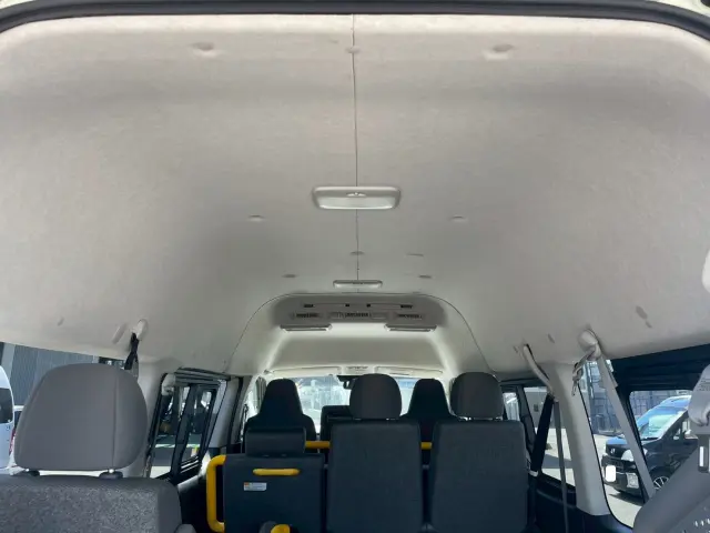 トヨタ ハイエースバン QDF-GDH206K改(4WD)の写真5