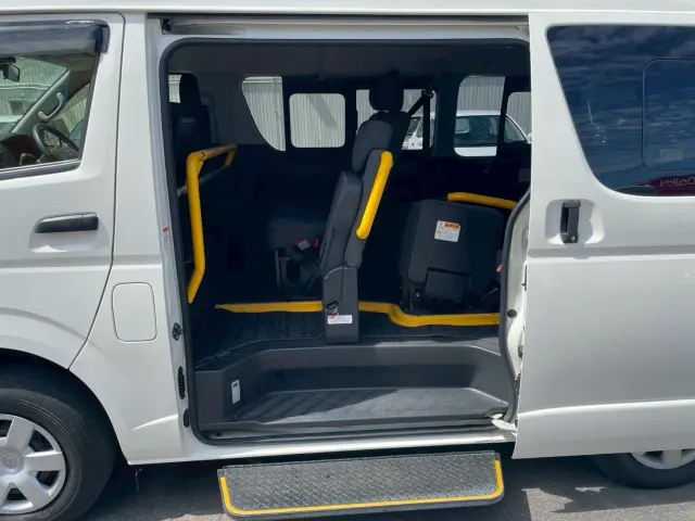 トヨタ ハイエースバン QDF-GDH206K改(4WD)の写真10