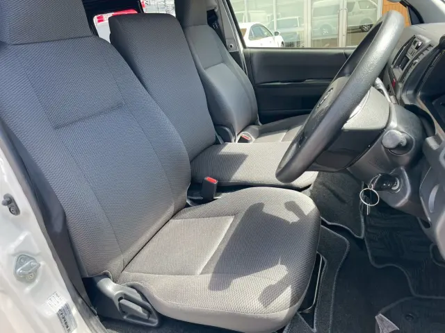 トヨタ ハイエースバン QDF-GDH206K改(4WD)の写真17