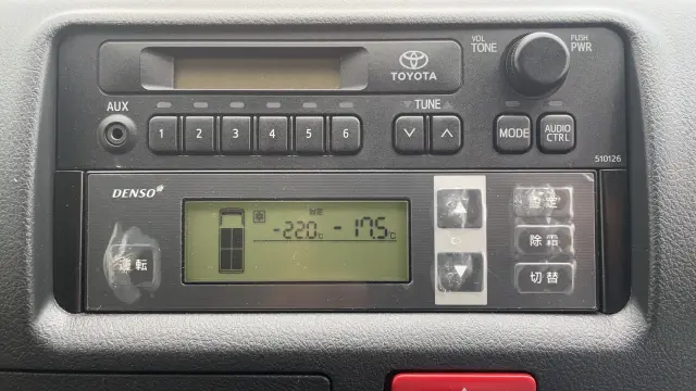 トヨタ ハイエースバン QDF-GDH206V(4WD)の写真18