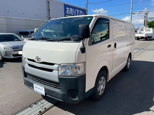 トヨタ ハイエースバン LDF-KDH206V(4WD)の写真1