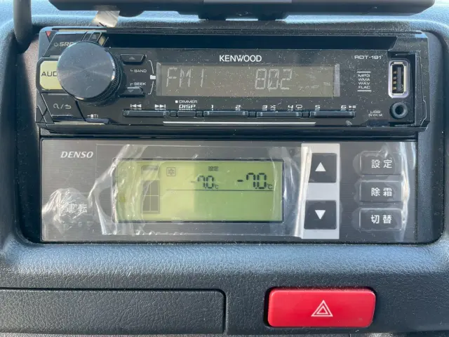トヨタ ハイエースバン LDF-KDH206V(4WD)の写真14