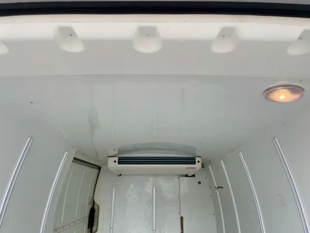 トヨタ ハイエースバン QDF-GDH206V(4WD)の写真5