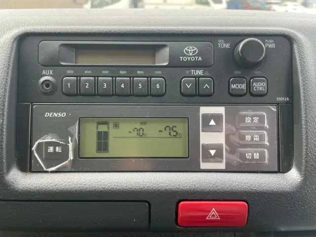 トヨタ ハイエースバン QDF-GDH206V(4WD)の写真14
