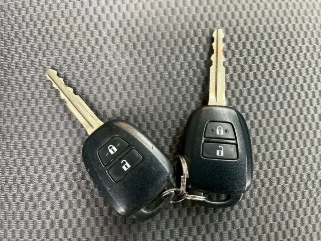 トヨタ ハイエースバン QDF-GDH206V(4WD)の写真18
