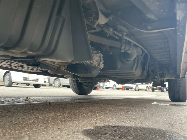 トヨタ ハイエースバン QDF-GDH206V(4WD)の写真23