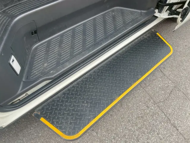 トヨタ ハイエースバン LDF-KDH206K改(4WD)の写真15