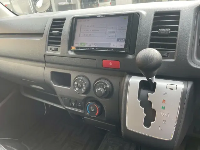 トヨタ ハイエースバン LDF-KDH206K改(4WD)の写真20