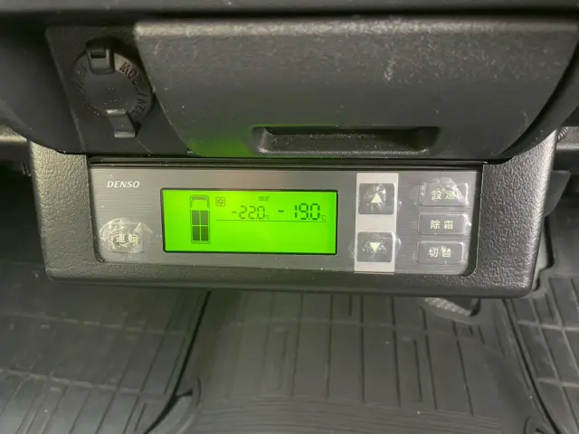 トヨタ ハイエースバン LDF-KDH206V(4WD)の写真16