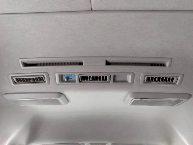 トヨタ ハイエースバン QDF-GDH206K改(4WD)の写真10