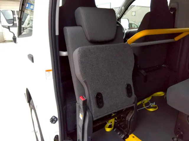 トヨタ ハイエースバン QDF-GDH206K改(4WD)の写真14