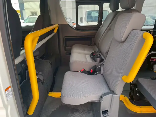 トヨタ ハイエースバン QDF-GDH206K改(4WD)の写真16