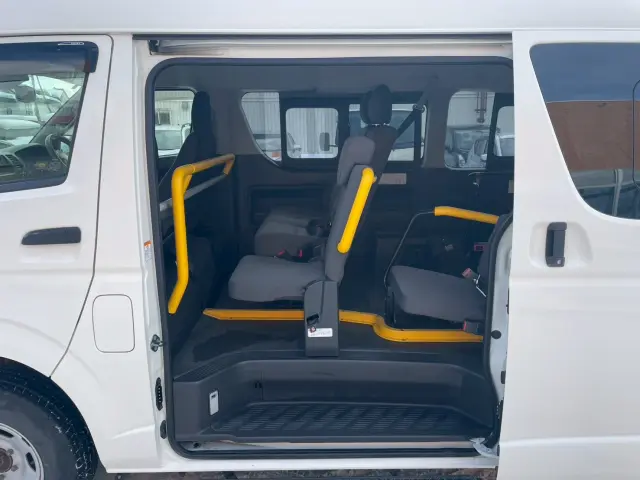 トヨタ ハイエースバン QDF-GDH206K改(4WD)の写真18