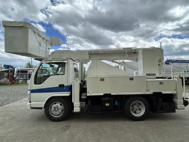 いすゞ エルフ PDG-NKR85YN(2WD)の写真6