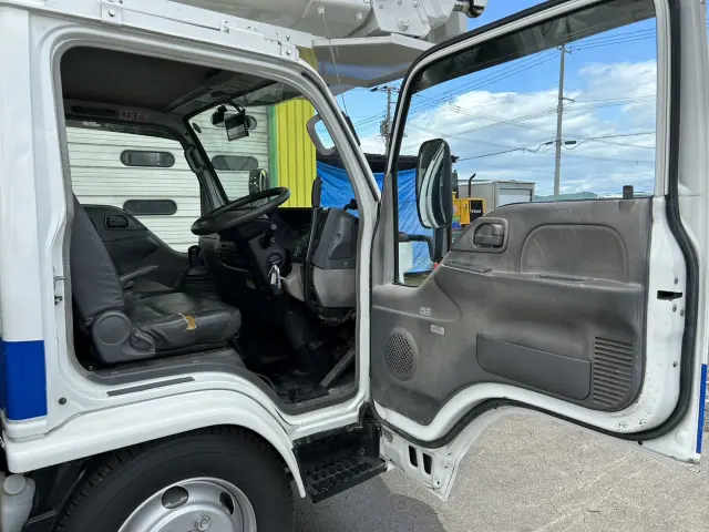 いすゞ エルフ PDG-NKR85YN(2WD)の写真10