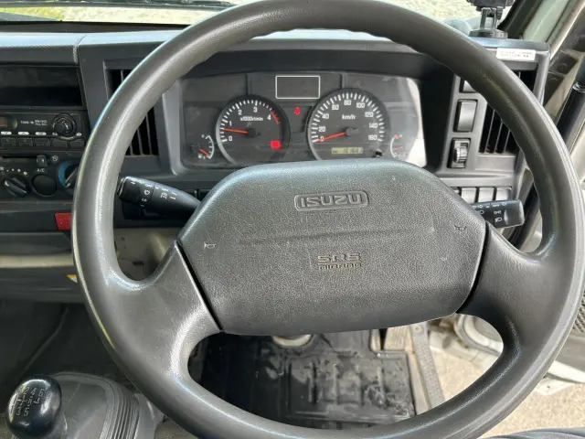 いすゞ エルフ PDG-NKR85YN(2WD)の写真12