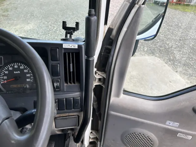 いすゞ エルフ PDG-NKR85YN(2WD)の写真13