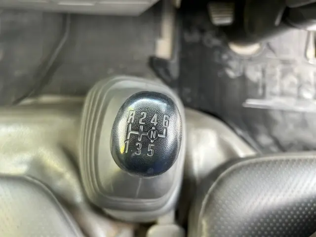 いすゞ エルフ PDG-NKR85YN(2WD)の写真18