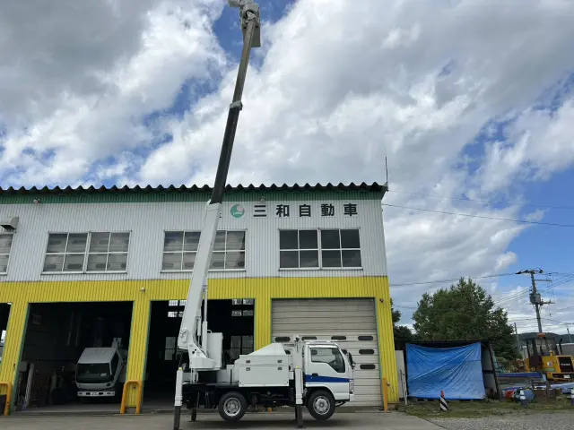 いすゞ エルフ PDG-NKR85YN(2WD)の写真29