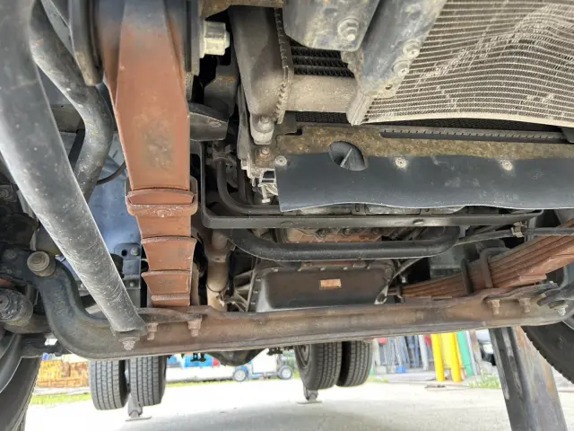 いすゞ エルフ PDG-NKR85YN(2WD)の写真40