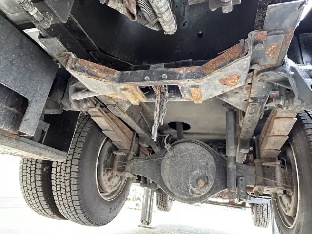 いすゞ エルフ PDG-NKR85YN(2WD)の写真46