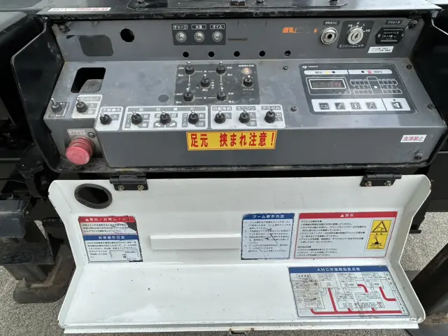 いすゞ エルフ PDG-NKR85YN(2WD)の写真47