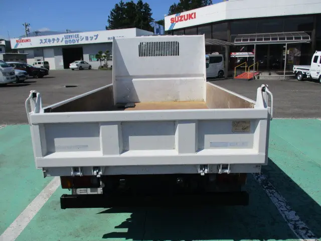 いすゞ エルフ BDG-NKR85AD(2WD)の写真11