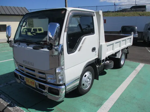 いすゞ エルフ BDG-NKR85AD(2WD)の写真17