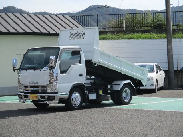 いすゞ エルフ BDG-NKR85AN(2WD)の写真2