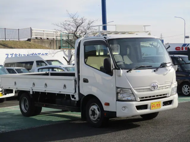 トヨタ トヨエース SKG-XZC710(2WD)の写真4