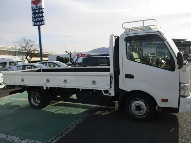 トヨタ トヨエース SKG-XZC710(2WD)の写真6