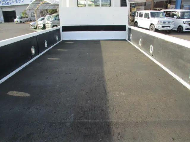 トヨタ トヨエース SKG-XZC710(2WD)の写真10