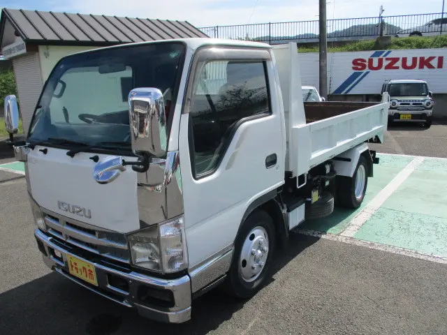 いすゞ エルフ BDG-NKR85AN(2WD)の写真22