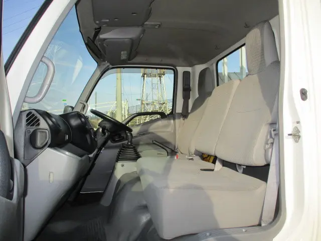 トヨタ トヨエース SKG-XZC710(2WD)の写真24