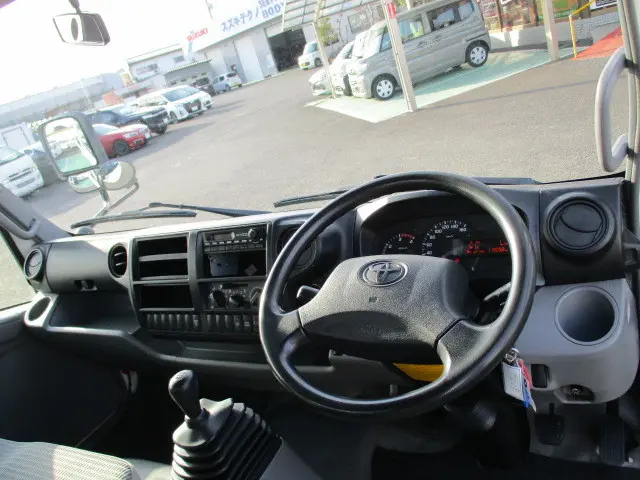 トヨタ トヨエース SKG-XZC710(2WD)の写真27