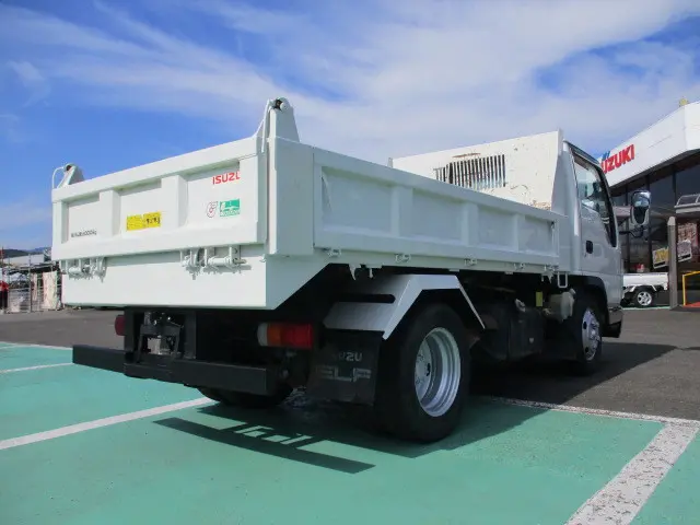 いすゞ エルフ BDG-NKR85AN(2WD)の写真31