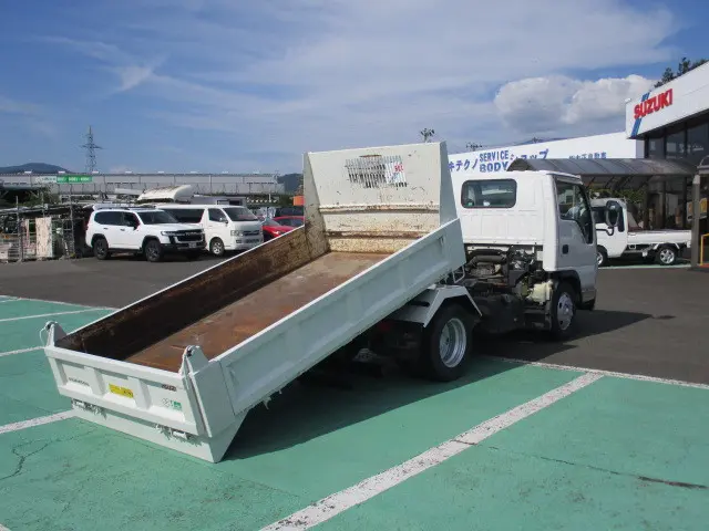 いすゞ エルフ BDG-NKR85AN(2WD)の写真35