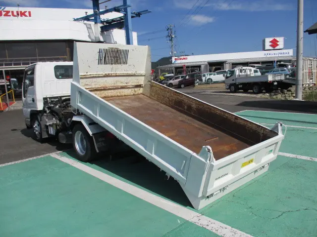 いすゞ エルフ BDG-NKR85AN(2WD)の写真37