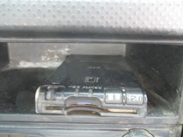 いすゞ エルフ BDG-NKR85AN(2WD)の写真43
