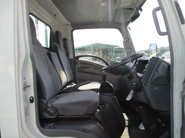 日産 アトラス BKG-ALR85AR(2WD)の写真24