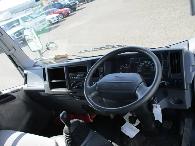 日産 アトラス BKG-ALR85AR(2WD)の写真26