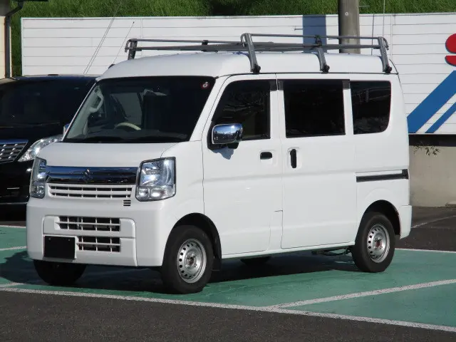 スズキ エブリイ HBD-DA17V(4WD)の写真1